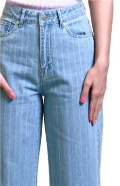 Veromoda Blue / Light Blue Denim Vmkathy High Waisted Loose Fit Jeans -Style Nest Store 21550 1